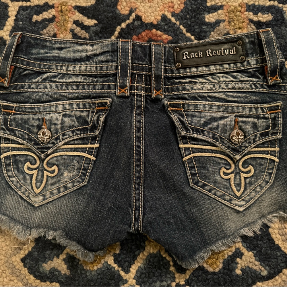Women’s Rock Revival Niki Cut Off Denim Shorts